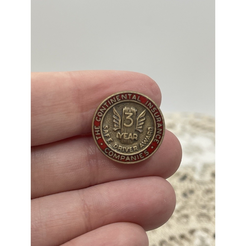 Continental Insurance Award Pin Hat Lapel Safe Driver 3 Year Vintage